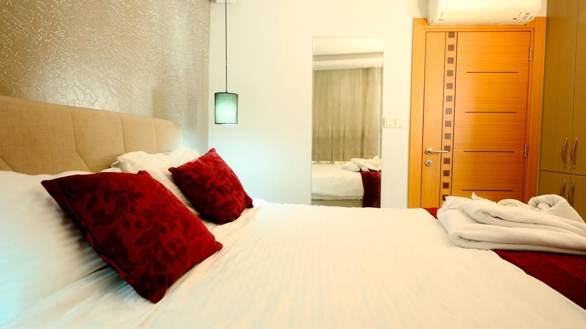 Taksim Celebi Suites Istanbul Aparthotel